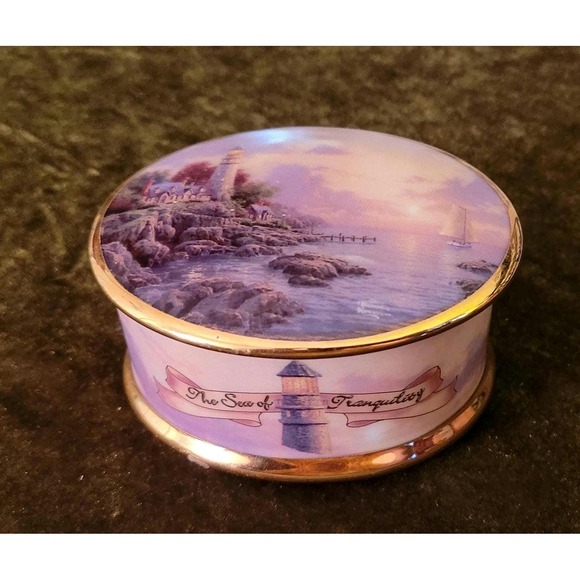 Thomas Kinkade Guiding lights Music Box Collection; The Sea of Tranquility - Picture 1 of 3